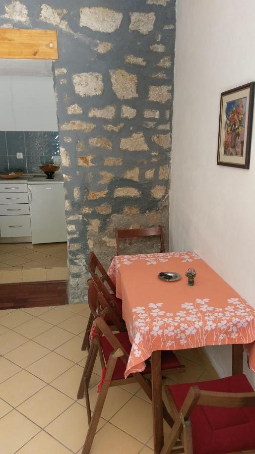 Appartement In Einem Dalmatischen Haus In Novigrad-Dalmatien Neben Zadar Novigrad  Exterior foto